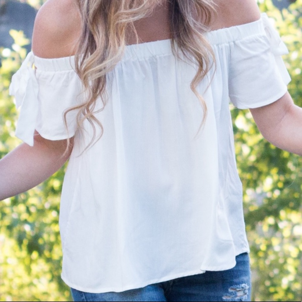 Off the Shoulder white Top